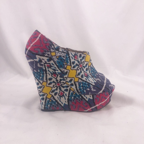 Steve Madden P Rylan Colorful Wedges - Picture 2 of 5